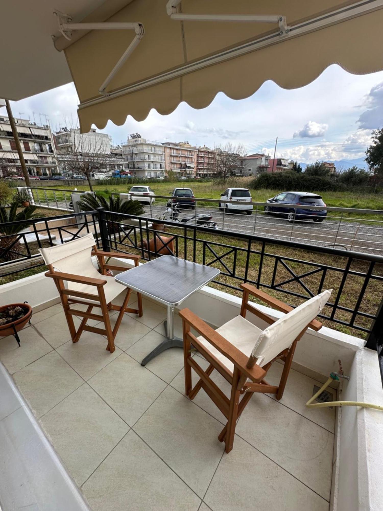 R Apartment นาฟปาคตอส ภายนอก รูปภาพ